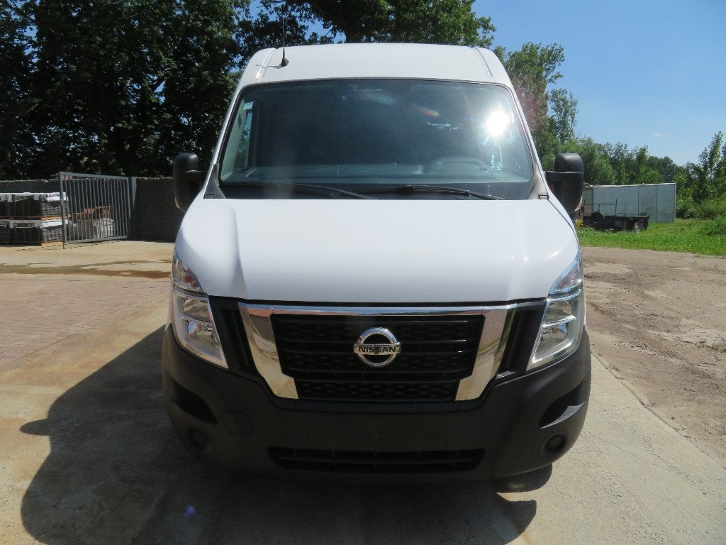 Nissan NV400 2.3dCi - L2H2 - 2021 - 57.054km - €6d, Stof, 4 cilinders, 2500 kg, Bedrijf
