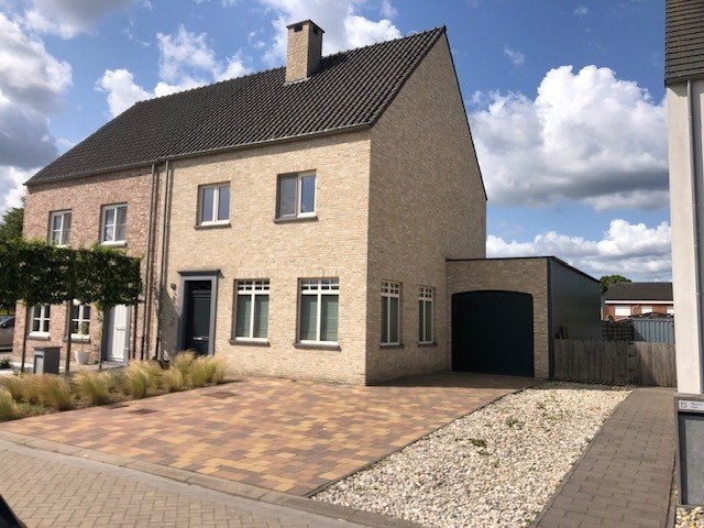 Exclusieve en energiezuinige woning te Ravels, Turnhout, 200 tot 500 m², 235 m², 49 kWh/jaar