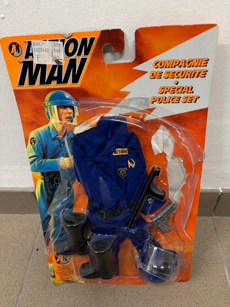 Action Man Special Police Force Outfit 1994 Hasbro 12770, Enlèvement ou Envoi, Utilisé