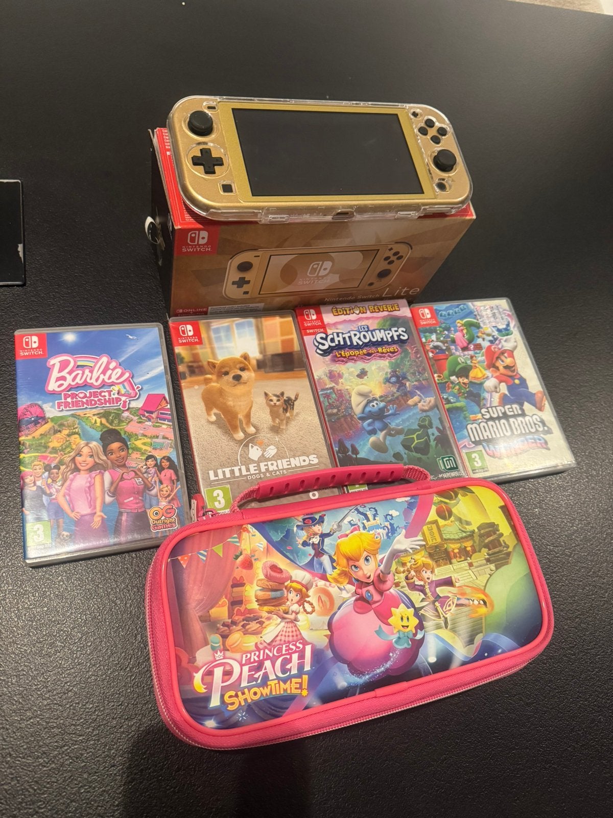 Switch lite edition hyrule + jeu et housse de transport, Enlèvement, Comme neuf