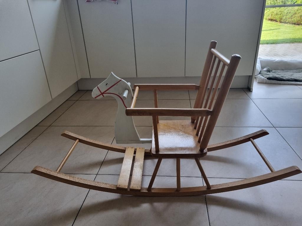 Paardje schommelstoel, Ophalen