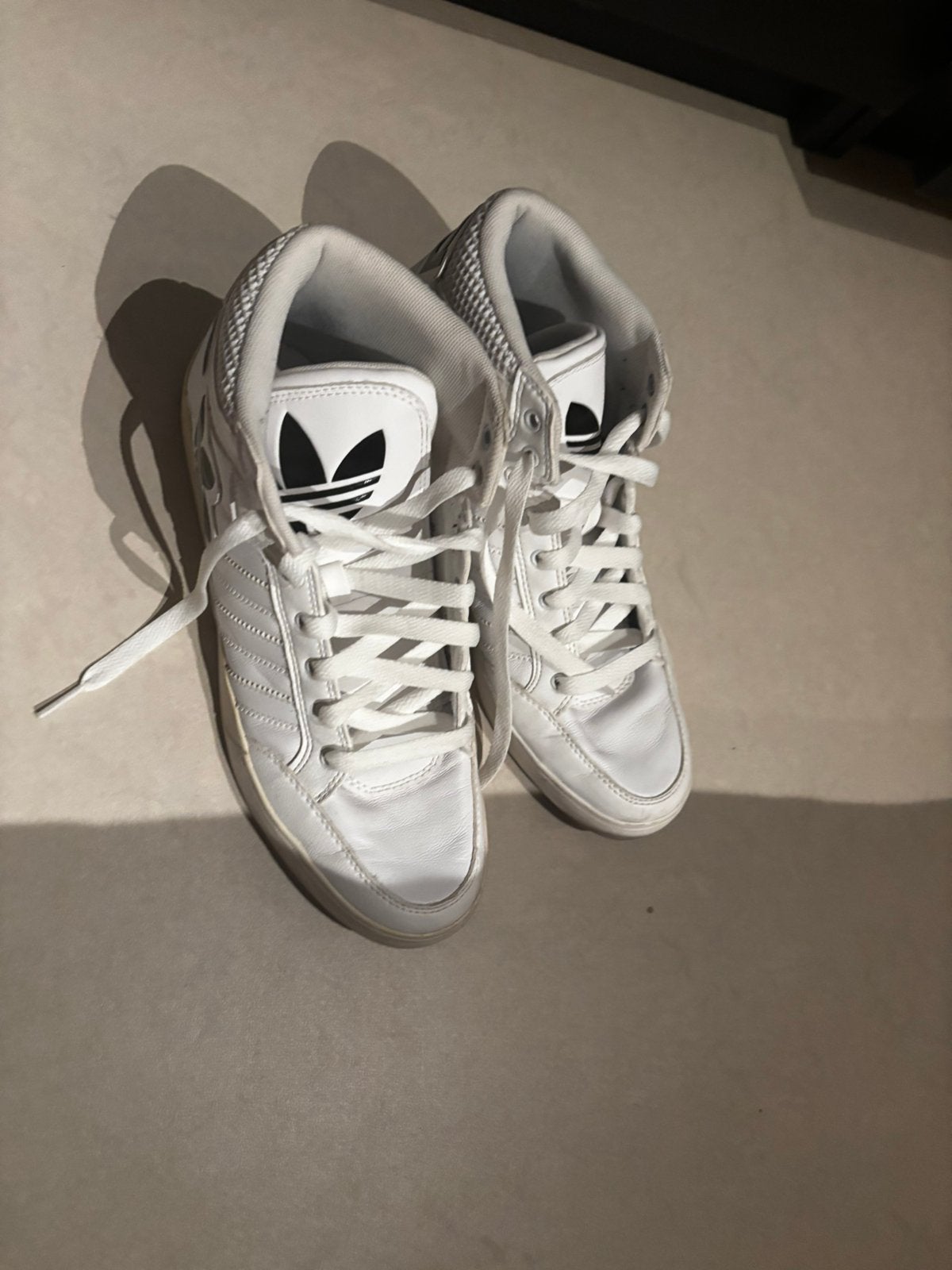Adidas Originals Hoge Sneakers / Mid-Tops – Wit (43,5), Ophalen, Zo goed als nieuw