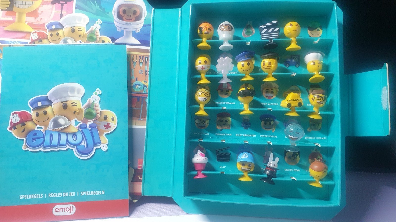 Aldi 2025 emoji-album, Ophalen of Verzenden, Nieuw