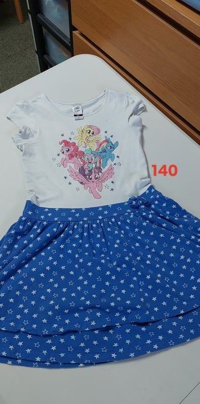 kleedjes rokjes schirts en aan 3 € stuk vanaf ma, Ophalen, Zo goed als nieuw, Meisje