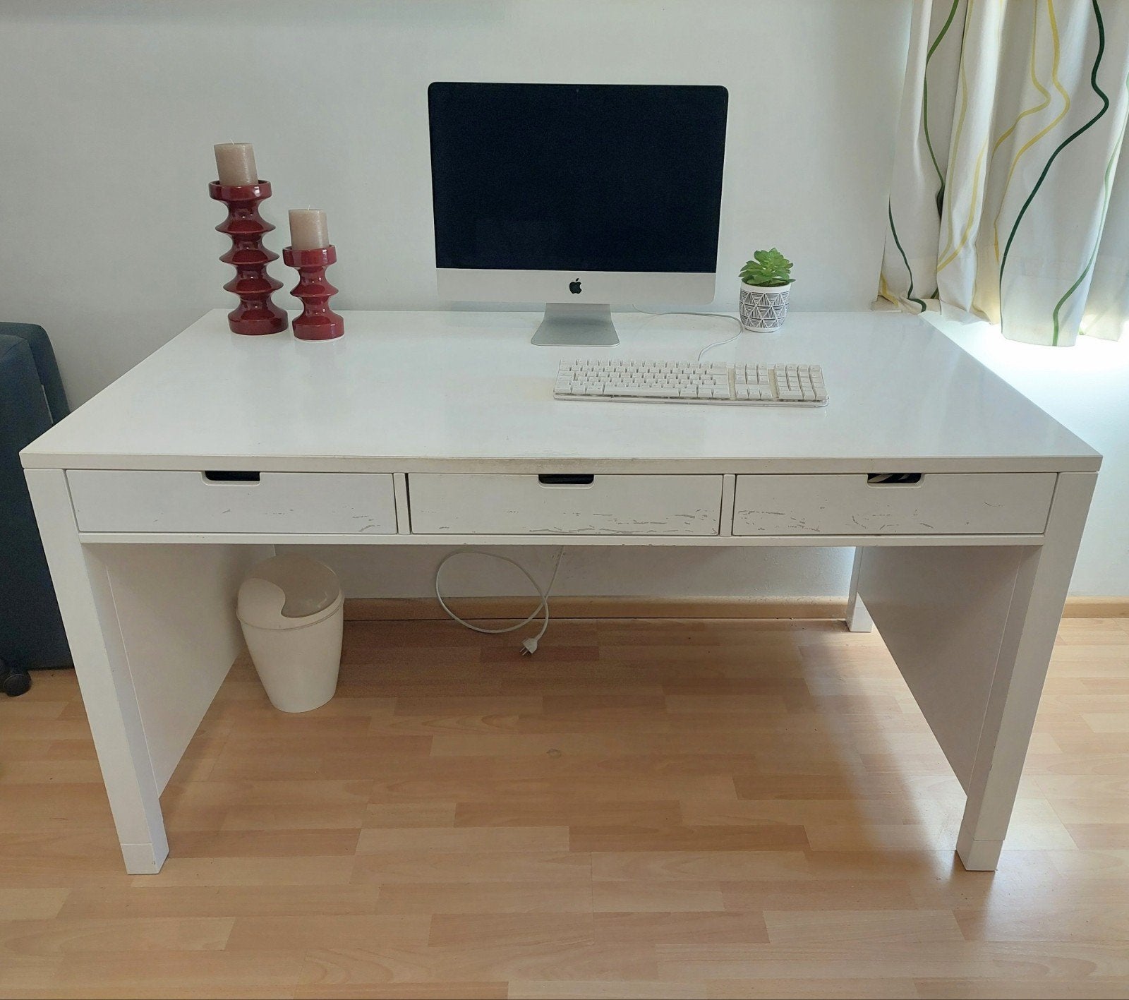 Zeer stevig en groot wit bureau, Bureau d'écolier, 150 cm, Enlèvement, Utilisé
