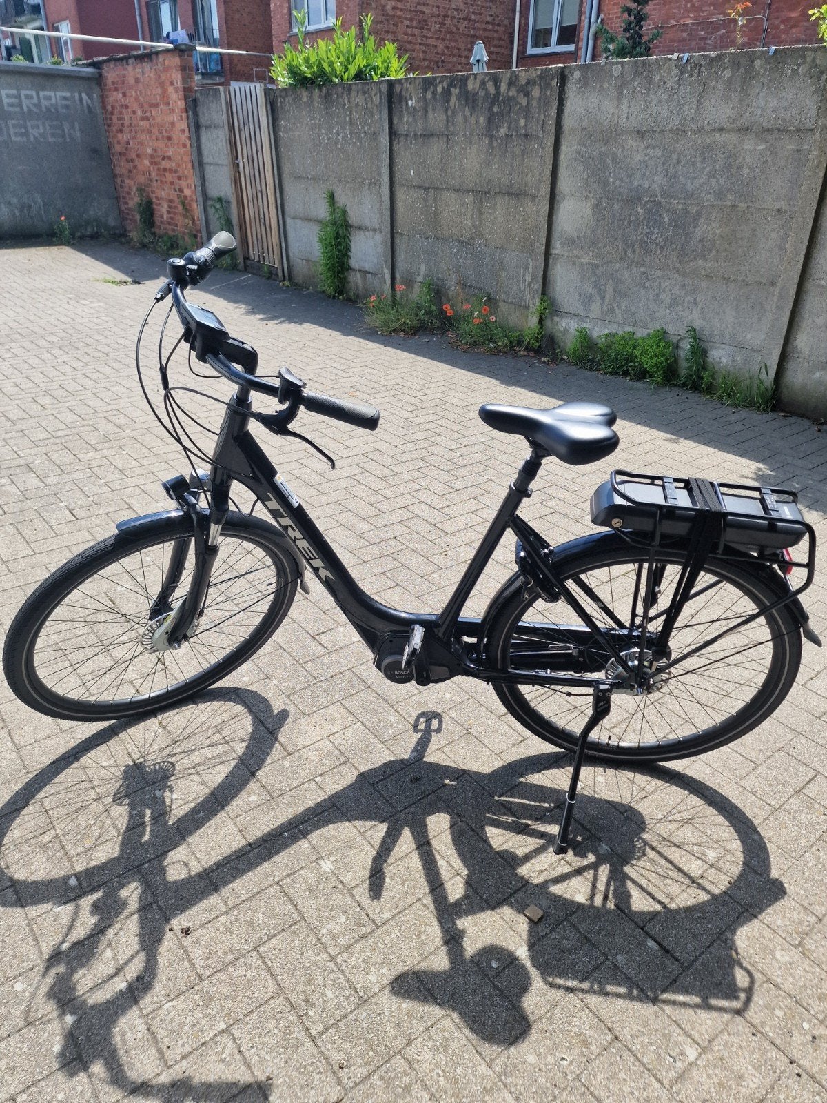 Elektrische fiets TREK lowstep in zeer goeie staat 5800km, Fietsen en Brommers, Ophalen of Verzenden