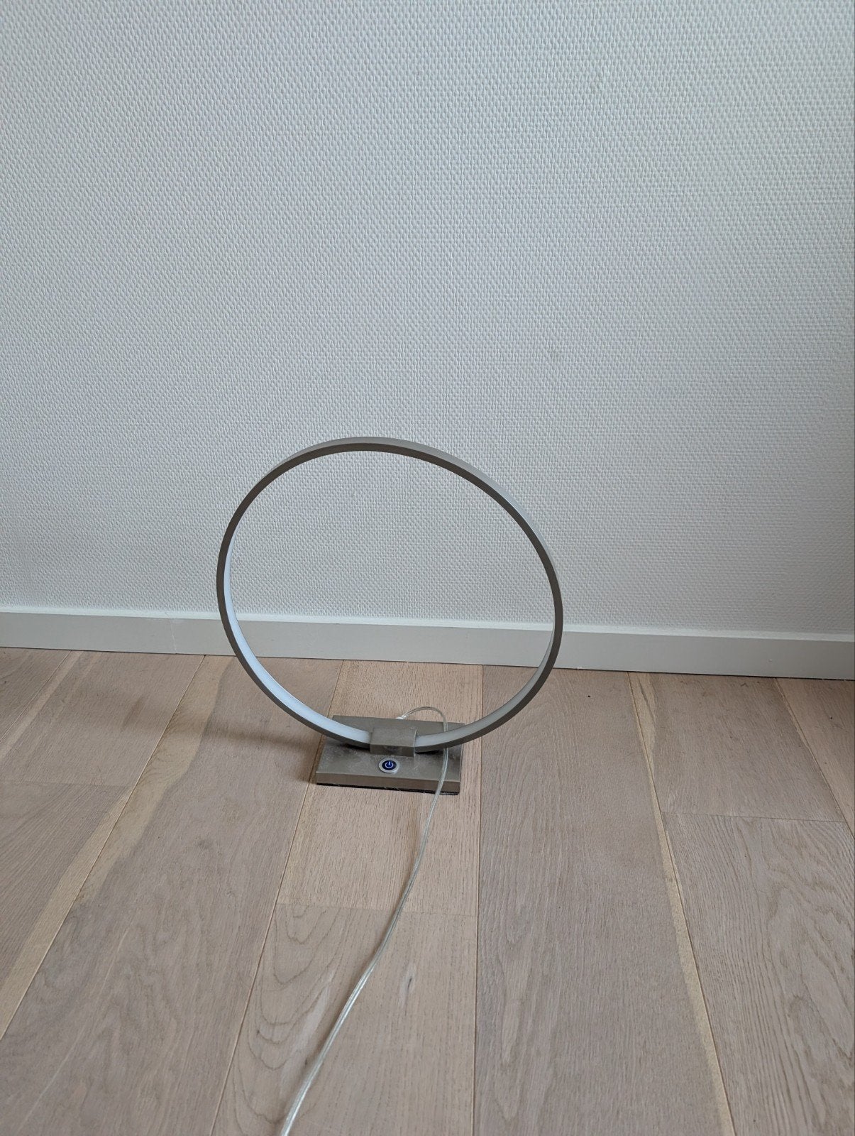 Lampe d’appoint – 3 niveaux d’intensité, Enlèvement ou Envoi