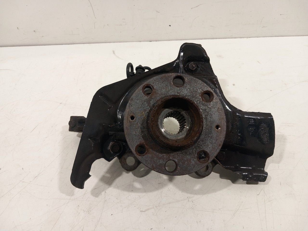Wielnaaf links voor Opel Corsa, Onderdelen@venauto.nl, Van der Ven Autorecycling B.V., Gebruikt, Ettenseweg 76, 4706 PB Roosendaal, The Netherlands