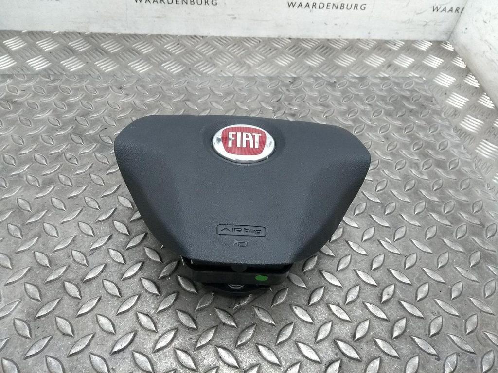 FIAT PUNTO EVO 1.3 M-JET DYNAMIC AIRBAG LINKS 2011, Ophalen of Verzenden, Gebruikt, Stiba lid