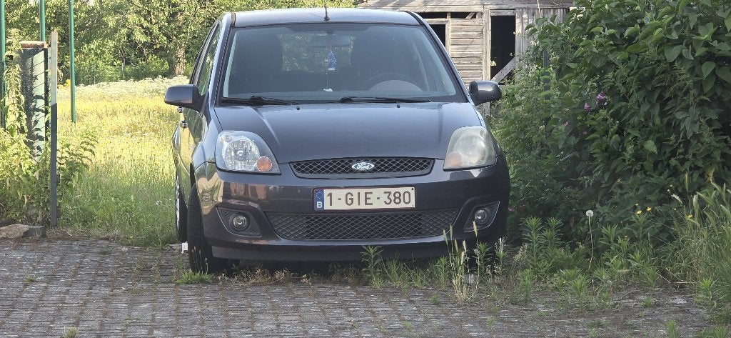 Ford Fiesta 1.6| Export / Opknapper | Start en rijdt, Stof, Blauw, Overige kleuren, Particulier