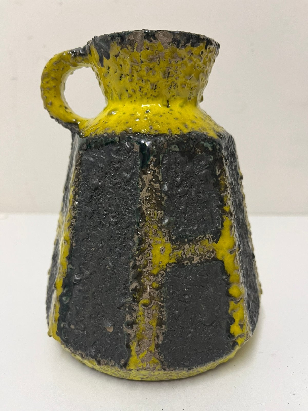 Vase vintage en céramique, jaune-noir, 16 cm, Enlèvement