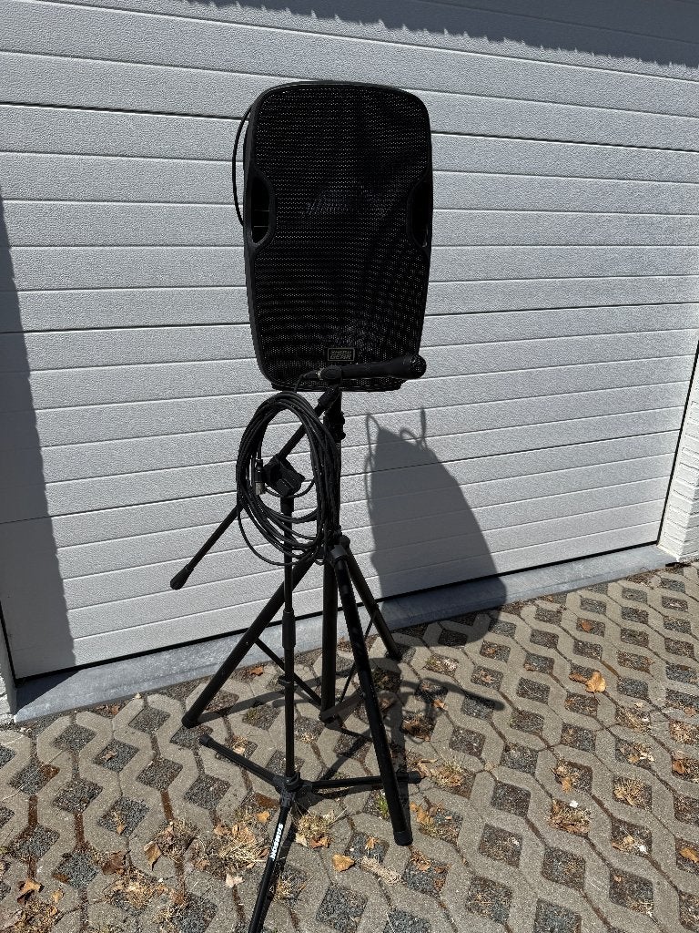 Actieve speaker Venga 12 inch 100W continue + Bluetooth, Audio, Tv en Foto, Luidsprekerboxen, Zo goed als nieuw, 120 watt of meer