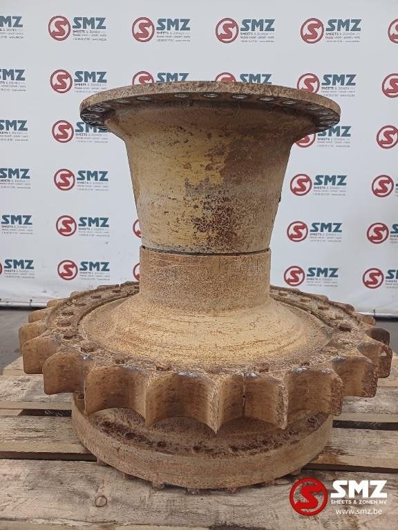 Occ pignon de moyeu + broche D6M Caterpillar, Utilisé