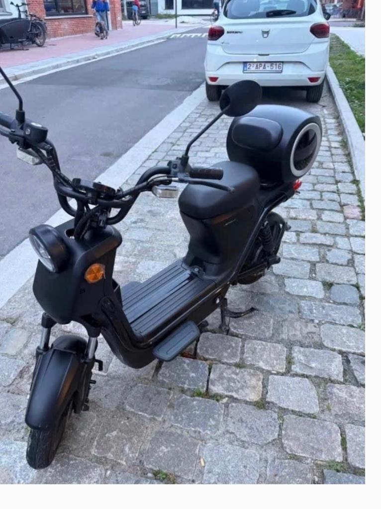 E-drive verona elektrische brommer A-klasse slechts 1800km!, Zo goed als nieuw, Ophalen, Overige merken