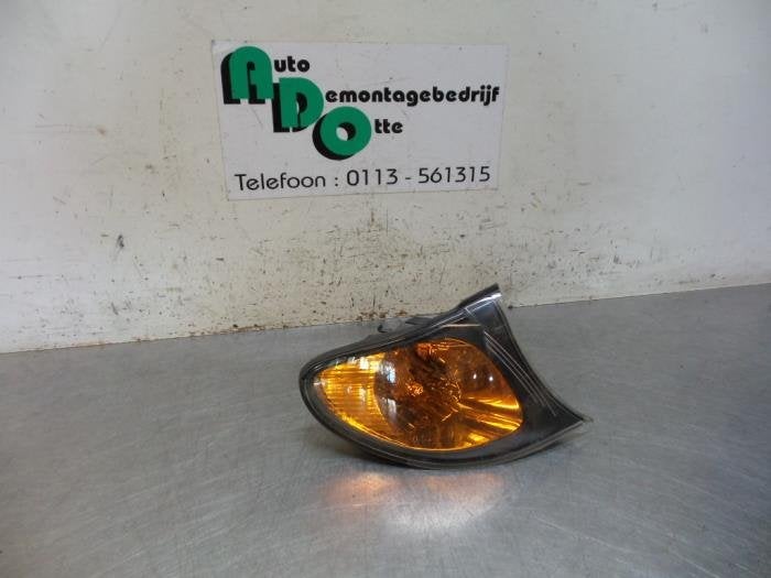 Feu clignotant droit d'un BMW 3-Serie (3-Serie 98-), -, Utilisé, -, -
