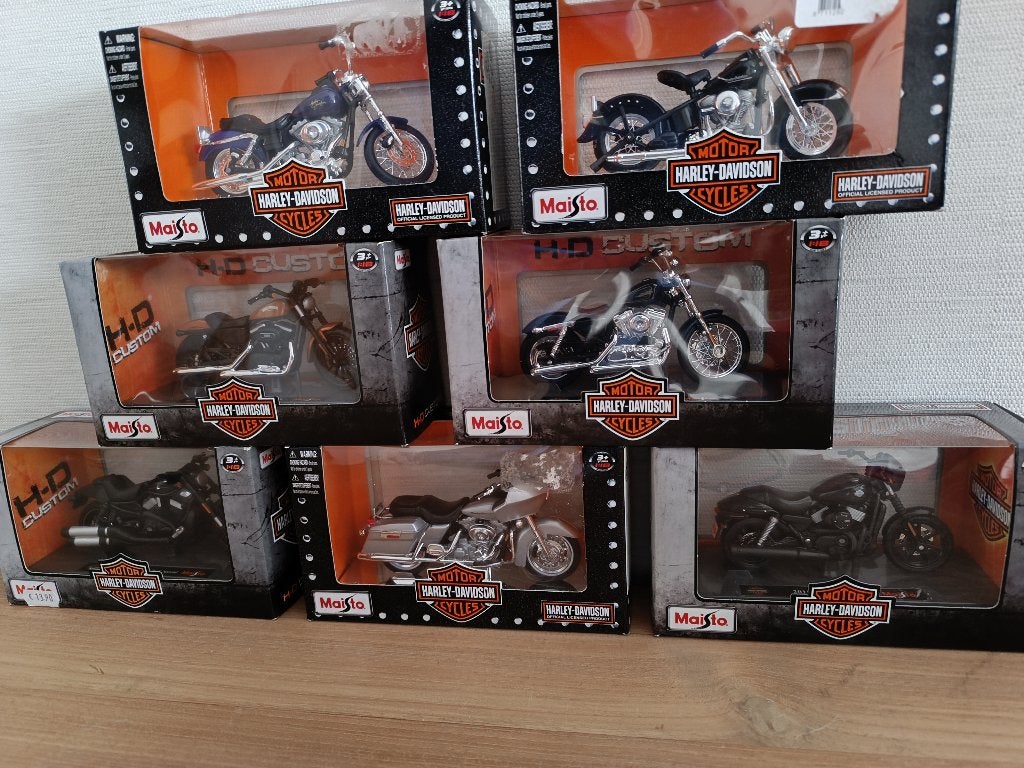 7 MAISTO Harley Davidson Moto's nieuw in de doosjes, Verzamelen, Ophalen of Verzenden, Nieuw, Motoren