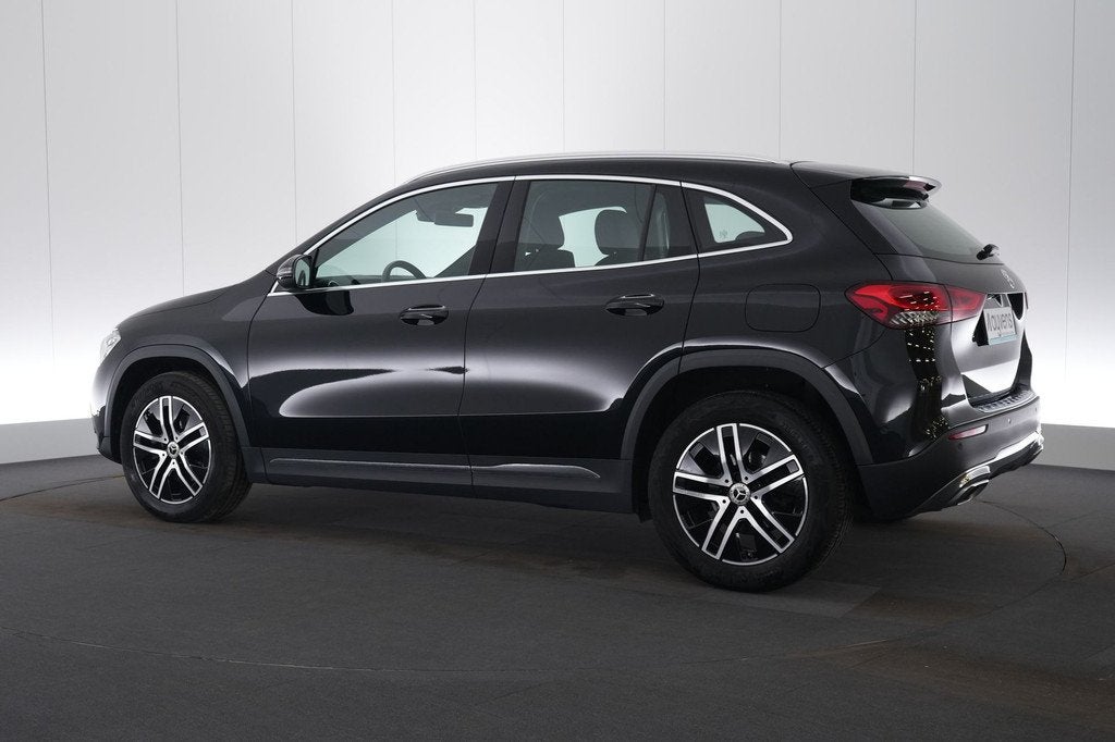 (2ADT219) MERCEDES-BENZ GLA, Auto's, Automaat, Gebruikt, Zwart, Bedrijf