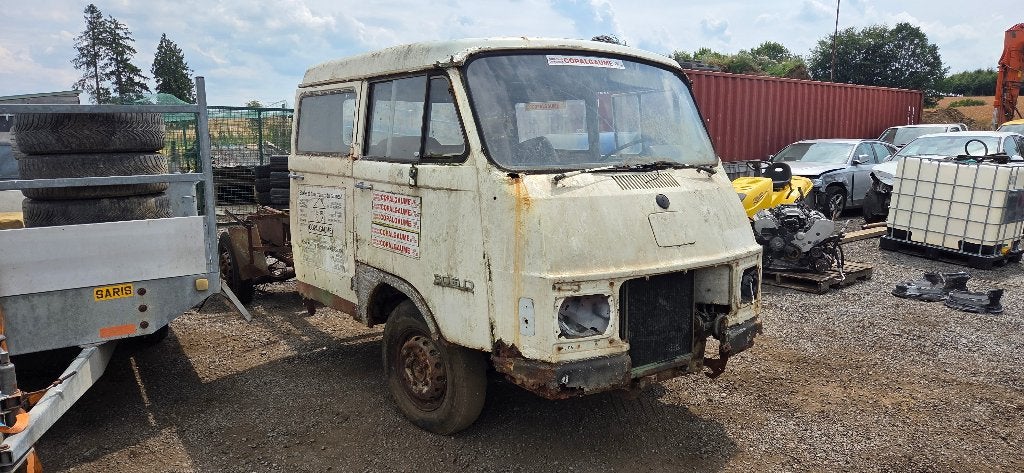 Camionnette  mercedes  306, Enlèvement