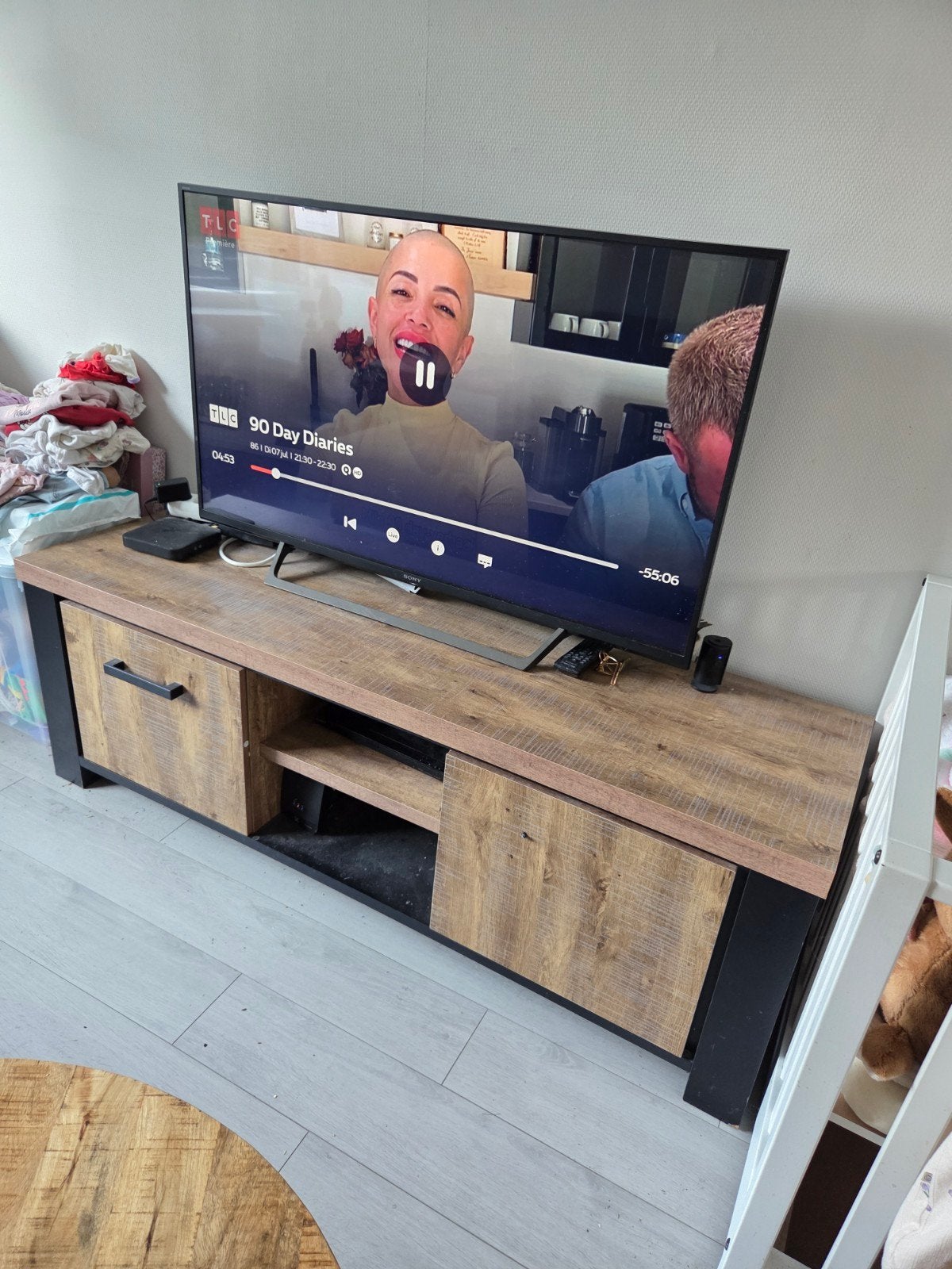Tv kast en dressoir, Ophalen