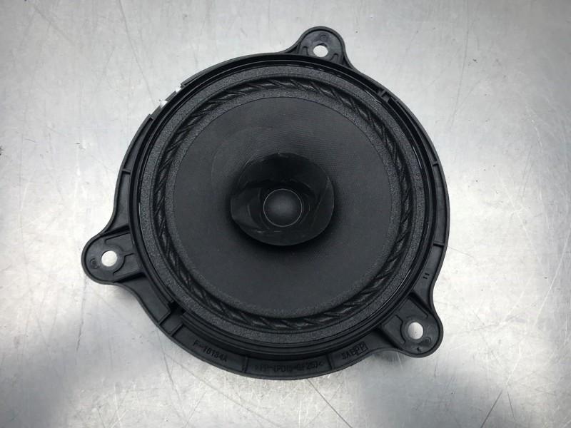 LUIDSPREKER Nissan Tiida (C11X) (|28156EU00A|), Gebruikt, Nissan