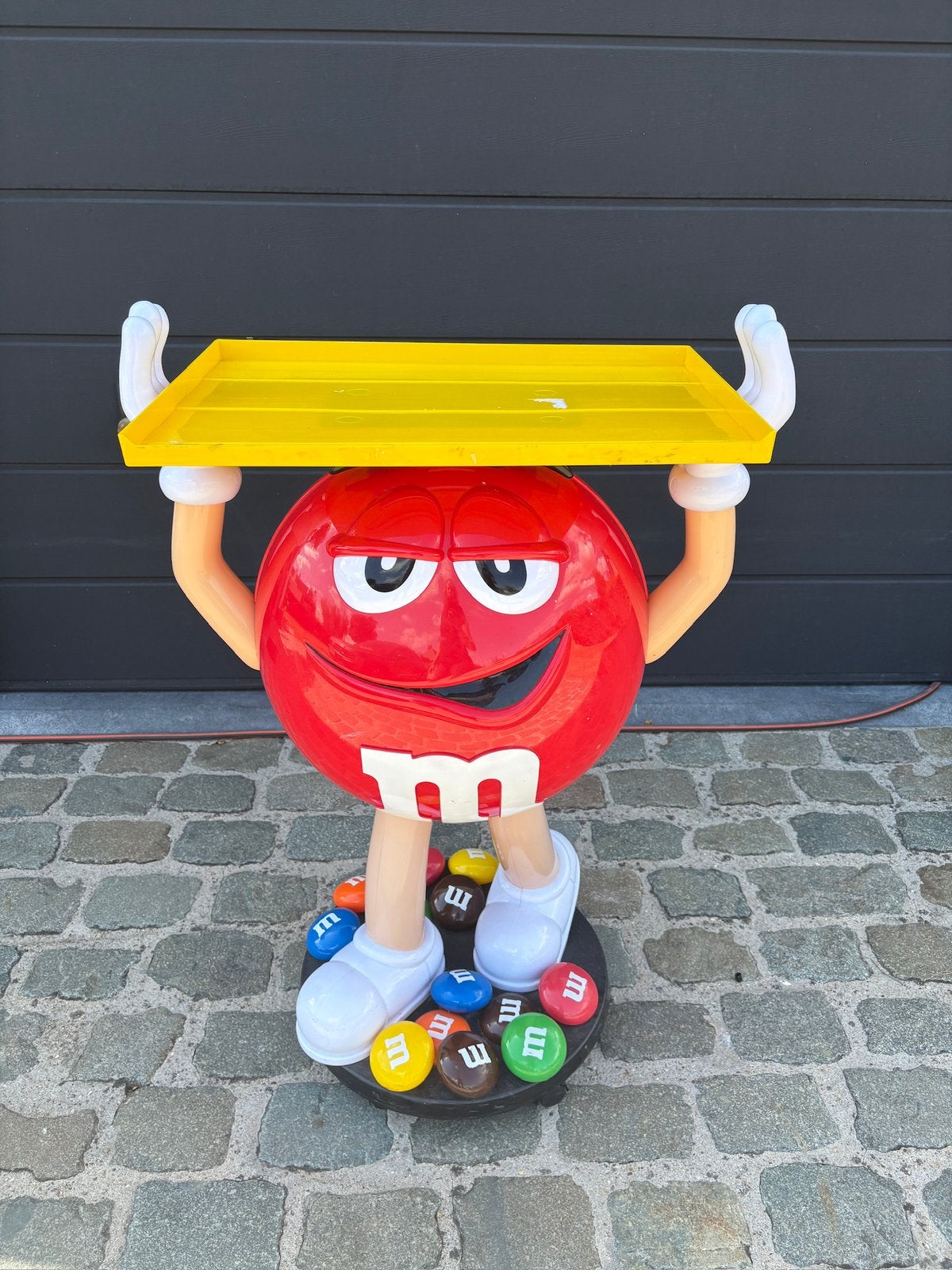 M&m display, Ophalen, Zo goed als nieuw