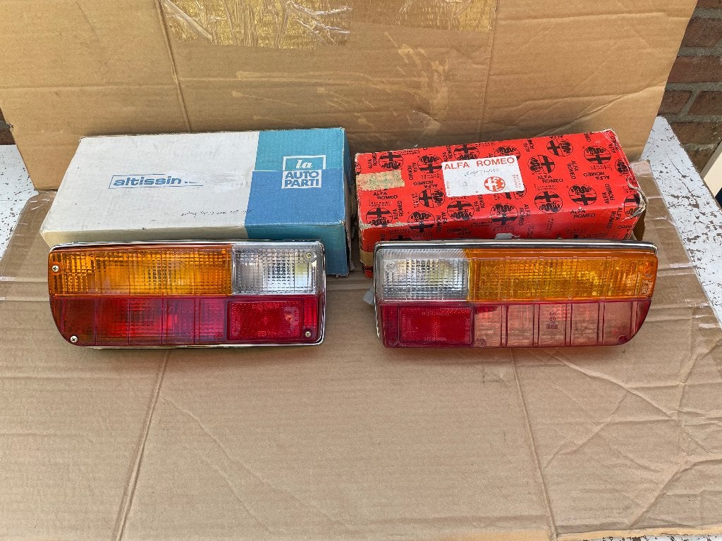 Feux arrière de l'Alfa Romeo 105 GT Bertone 2000 GTV neufs, Enlèvement ou Envoi, Neuf, Alfa Romeo