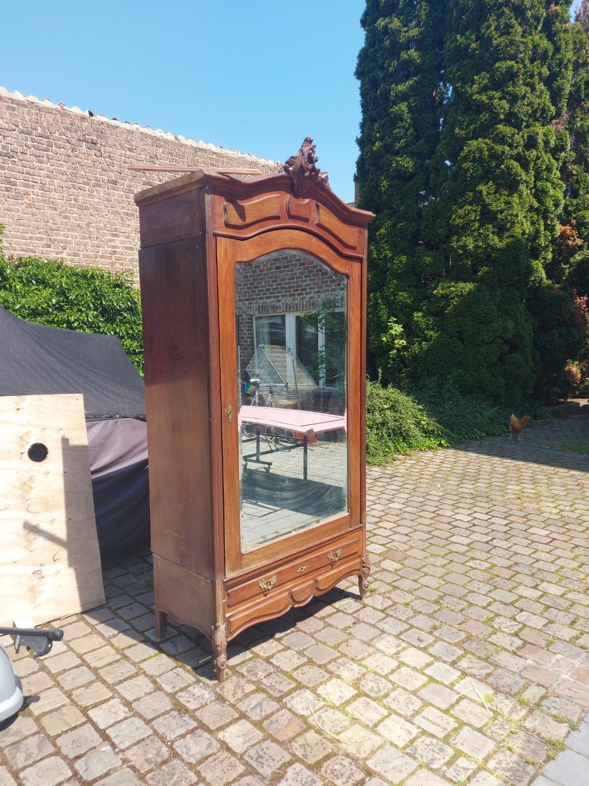 Armoire - penderie en acajou.