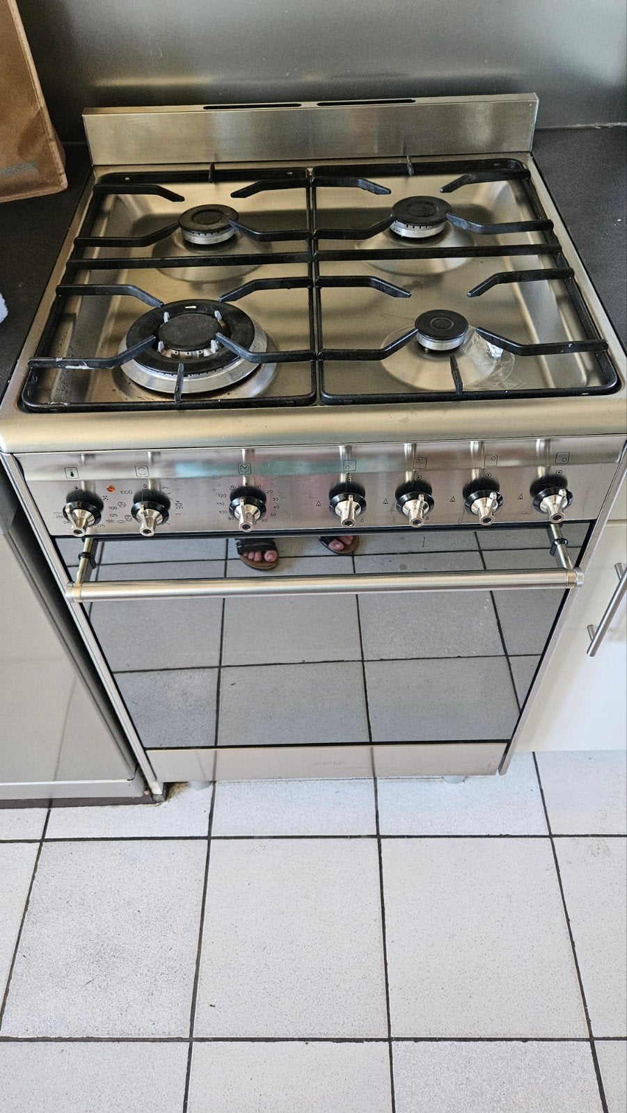 Smeg gasfornuis/elektrische oven, Elektronische apparatuur, Fornuizen, Ophalen, 4 kookzones, Zo goed als nieuw, Gas