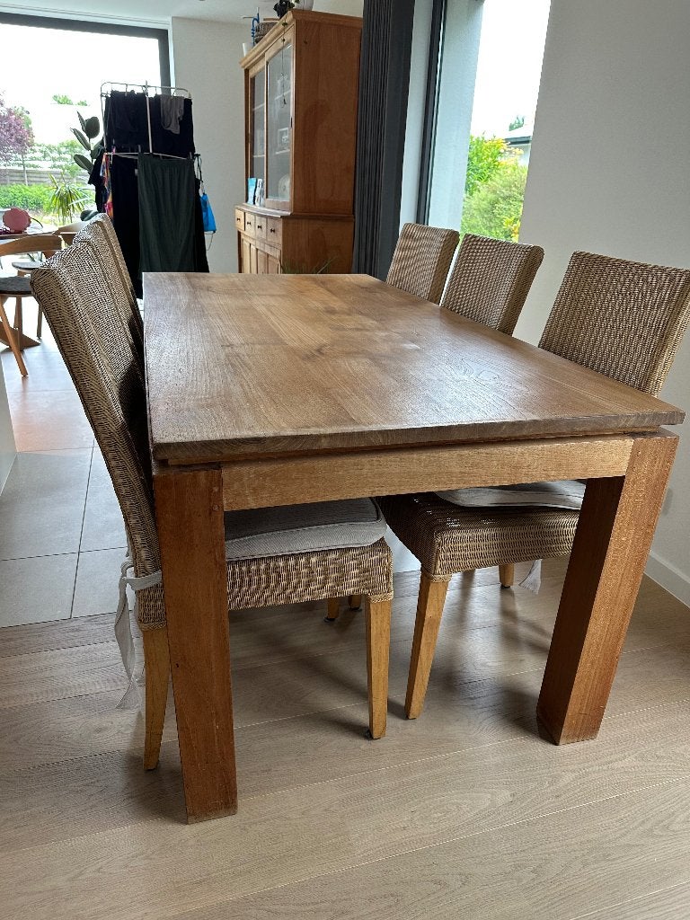 Massieve teak eettafel, Huis en Inrichting, Ophalen