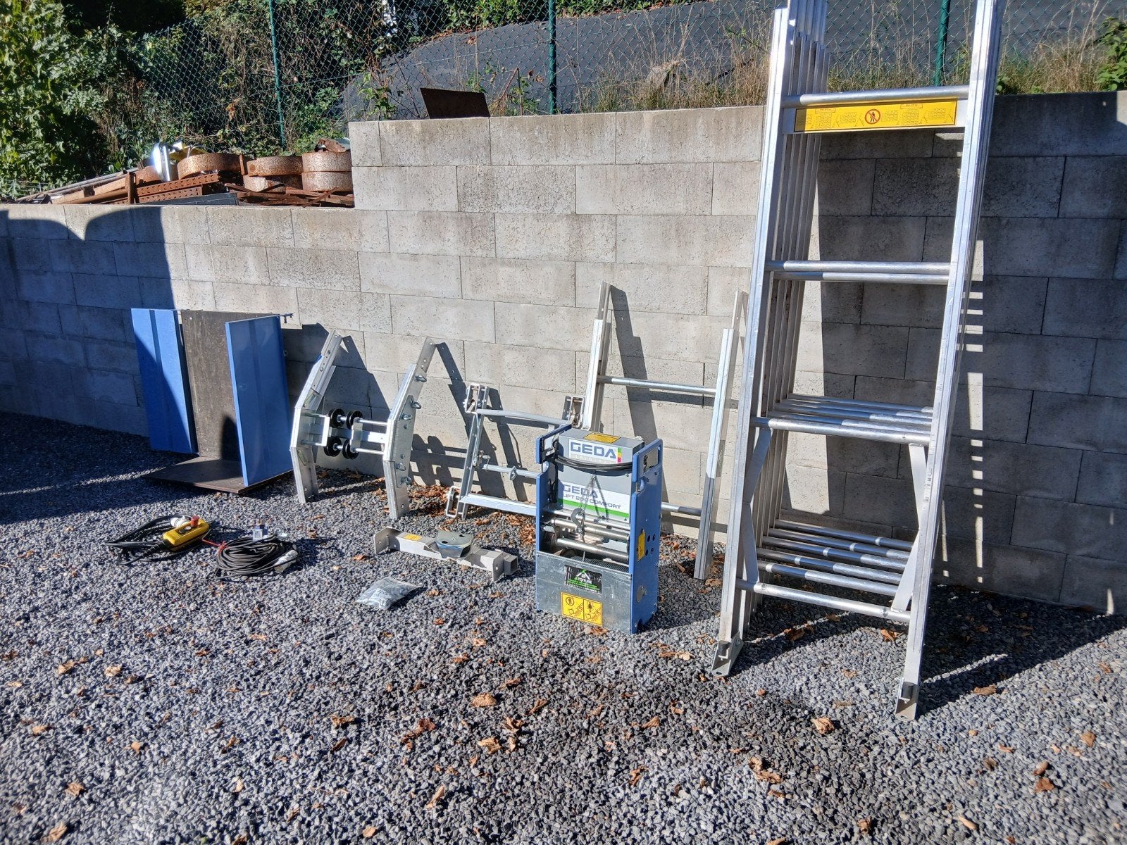 Monte-charge tuiles GEDA LIFT COMFORT 250KG, ANNÉE 2025., Bricolage & Construction, Enlèvement, Comme neuf, Ascenseur de chantier