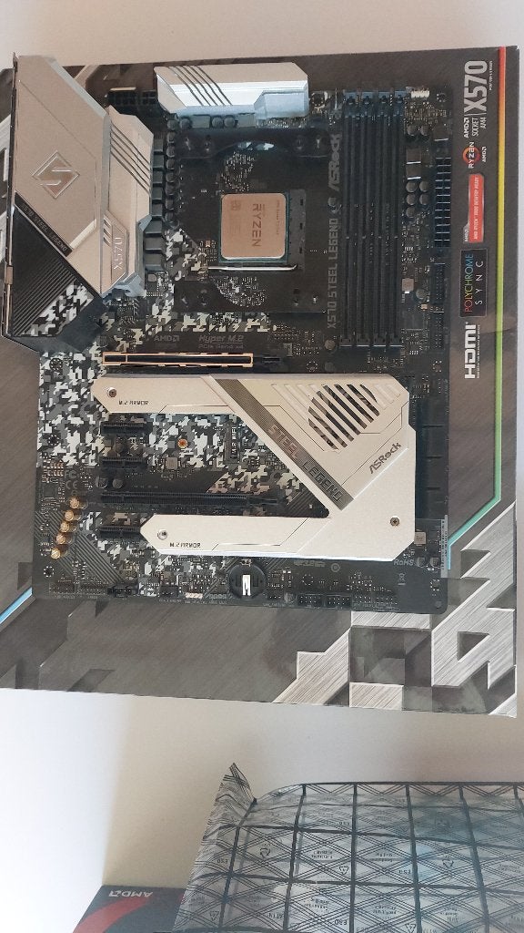AMD Ryzen 7 2700X + ASRock X570 Steel Legend, DDR4, Enlèvement, Utilisé, Socket AM4