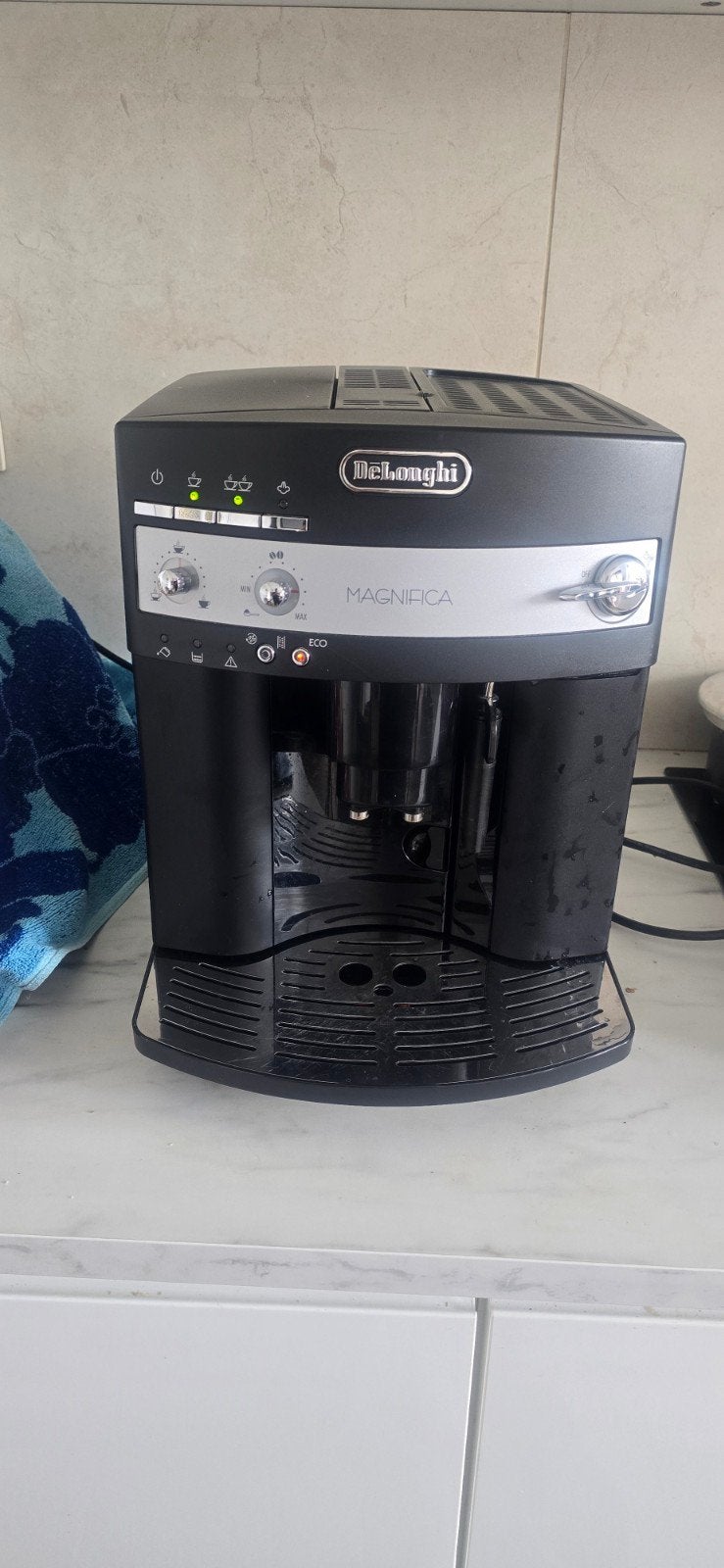 Machine a café delonghi, Electroménager, Cafetières, Enlèvement