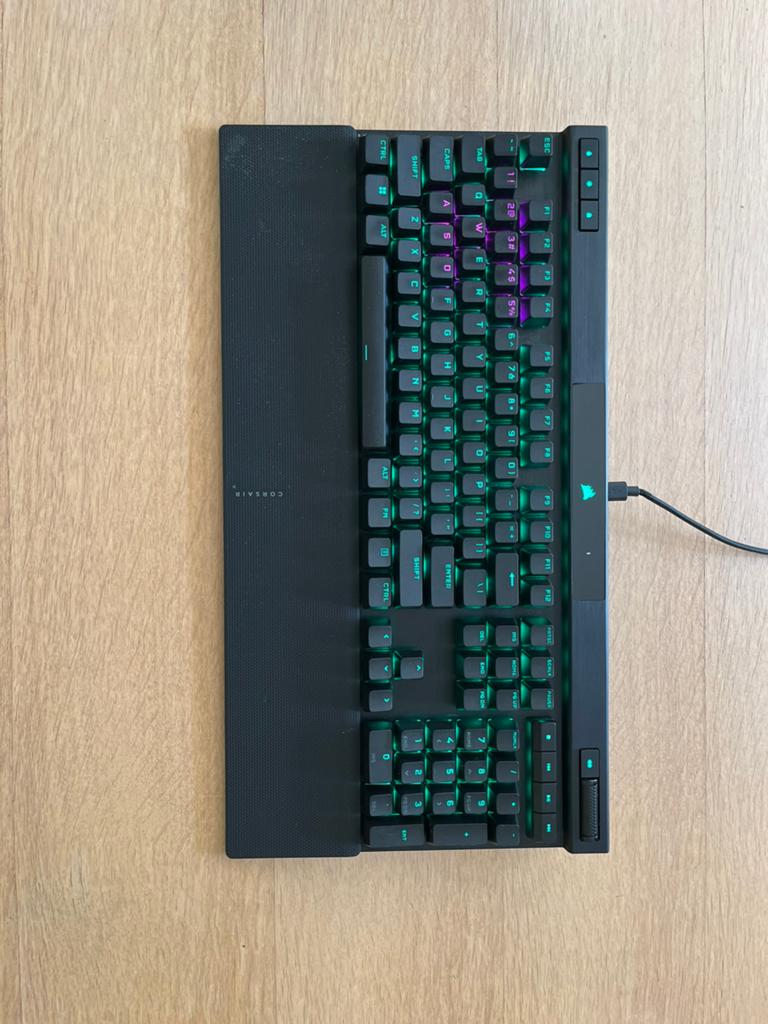 Corsair K70 Pro RGB, Computers en Software, Toetsenborden, Verzenden, Zo goed als nieuw