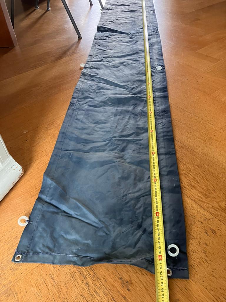 Housse à rouleaux bleue 713 x 37 cm, Enlèvement, Utilisé, 6 mètres ou plus, Gênois ou Foc
