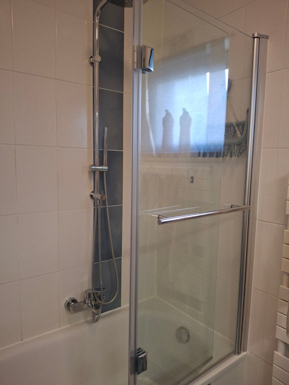 Pare douche sur baignoire, Maison & Meubles, Salle de bain | Salle de bain complète, Enlèvement, Comme neuf