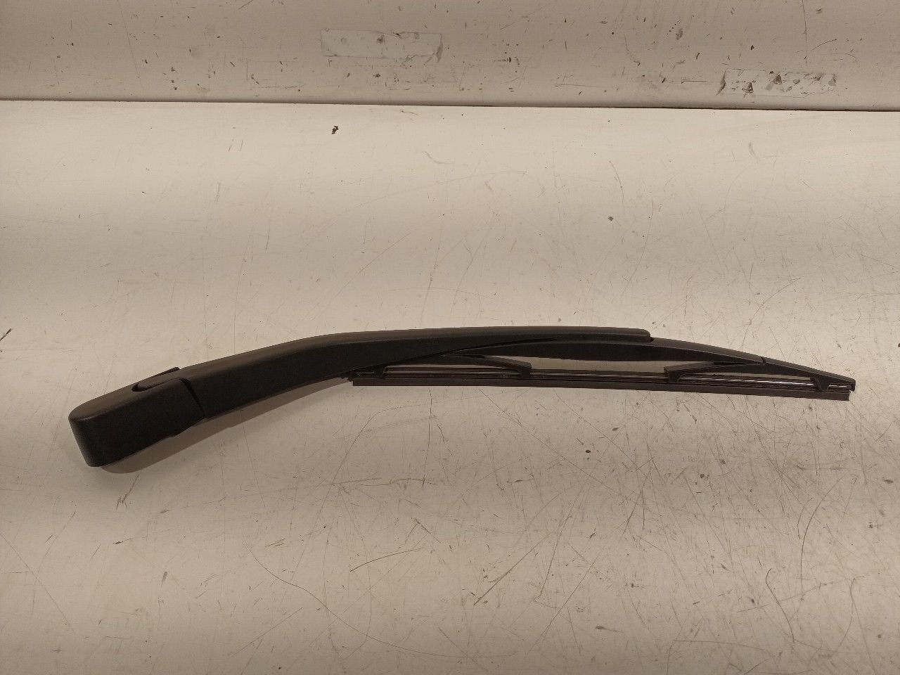 Ruitenwisserarm achterruit BMW 1 serie, Onderdelen@venauto.nl, Van der Ven Autorecycling B.V., Gebruikt, Ettenseweg 76, 4706 PB Roosendaal, The Netherlands