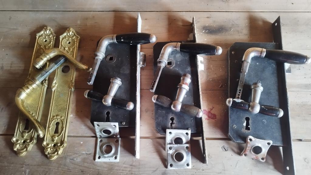 Poignées et serrures de portes anciennes, Enlèvement, Utilisé, 100 à 250 mm, Autres types