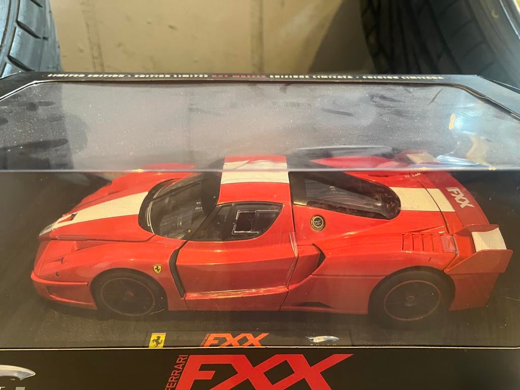 Hotwheels Elite Ferrari FXX, Enlèvement, Comme neuf
