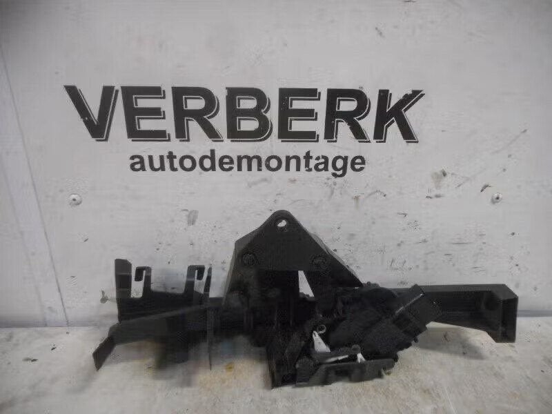 PORTIERSLOT LINKS VOOR Ford Focus 2 (3m5ar21813ep), Enlèvement ou Envoi, Henry-Ford-Straße 1 50735 Köln, DE, Ford-Werke GmbH, Kunden@ford.com