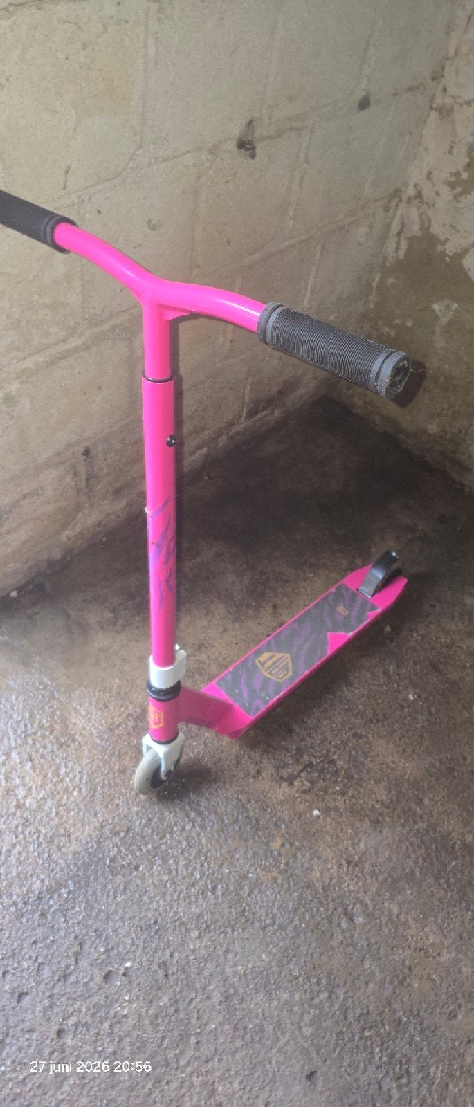 Roze stuntstep / freestyle step - €50, Fietsen en Brommers, Steps, Gebruikt, Gewone step, Ophalen
