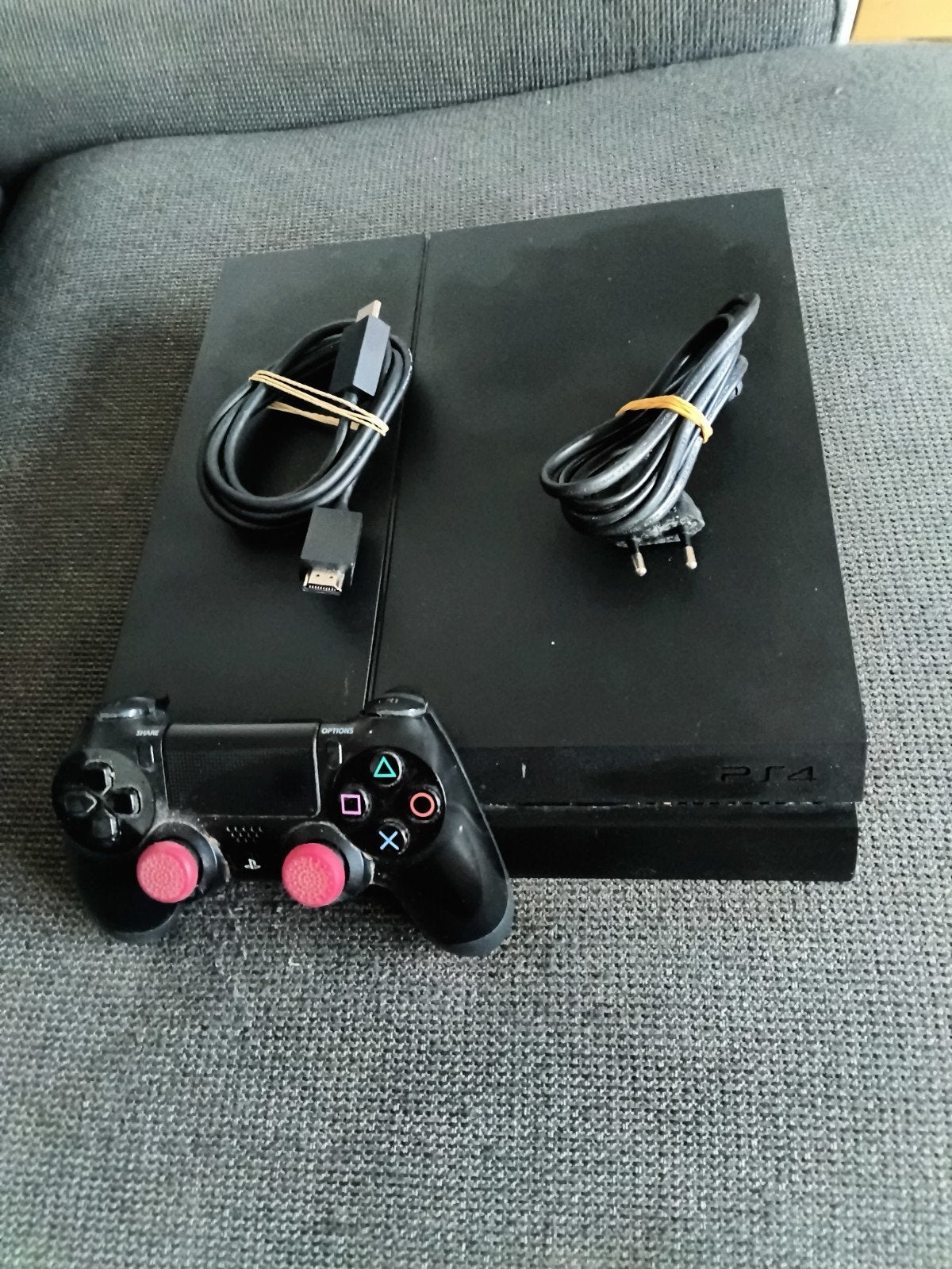 PlayStation 4 500gb 1 controller en kabels, 500 GB, Ophalen of Verzenden, Zo goed als nieuw, Met 1 controller