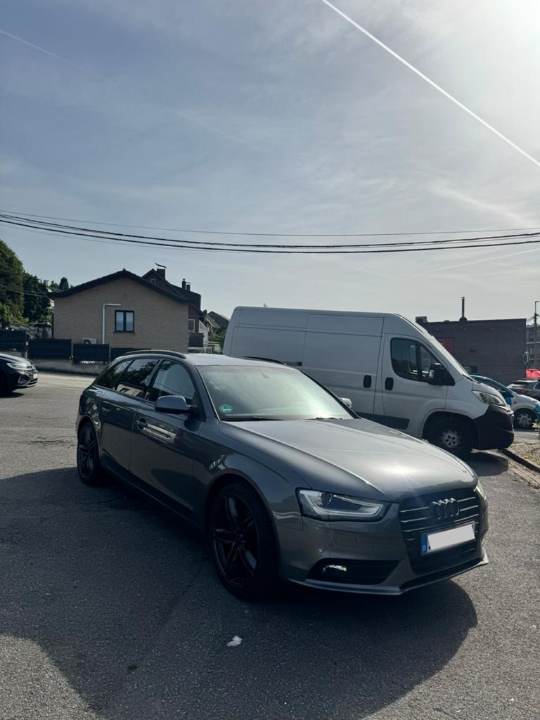 Audi A4 Facelift 1.8 TFSI automaat, Auto's, Audi, Particulier, A4, Benzine, Euro 5, Break, 5 deurs, Automaat, Zilver of Grijs