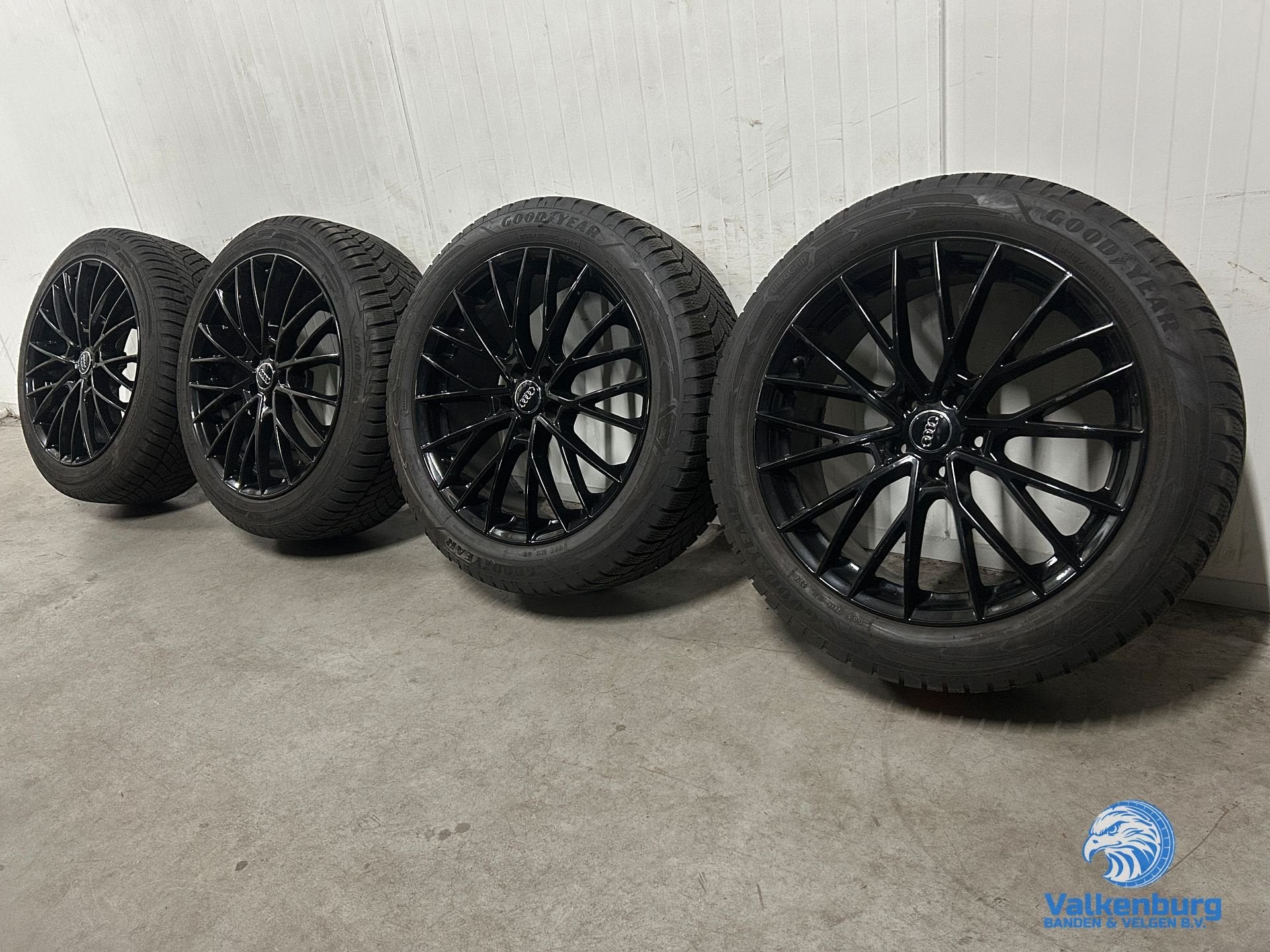 9mm! Audi Q4 Q5 VW ID.4 ID.5 Skoda Enyaq 20 inch zwarte velg, Gebruikt, -, -, Banden en Velgen