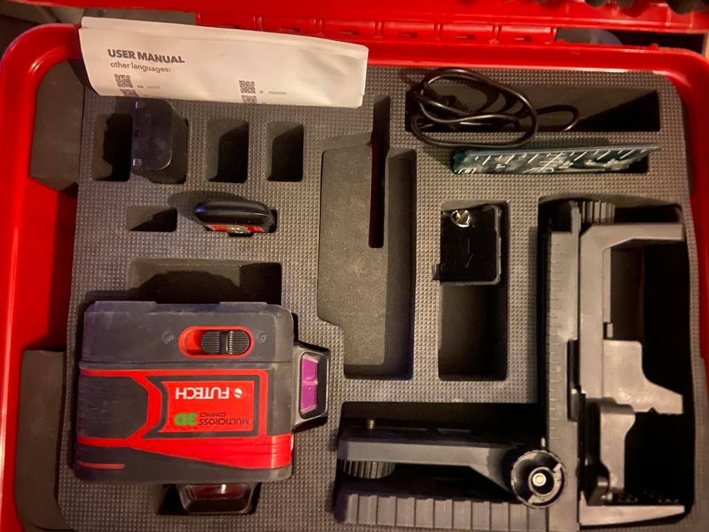 Futech 3D kruislijnlaser – zo goed als nieuw (complete set), Ophalen, Zo goed als nieuw