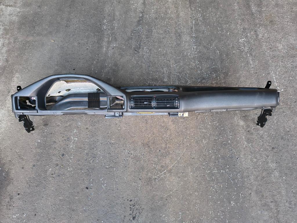 BMW 5 Serie E34 Dashbord Zwart, Gebruikt, ., Ophalen of Verzenden, BMW