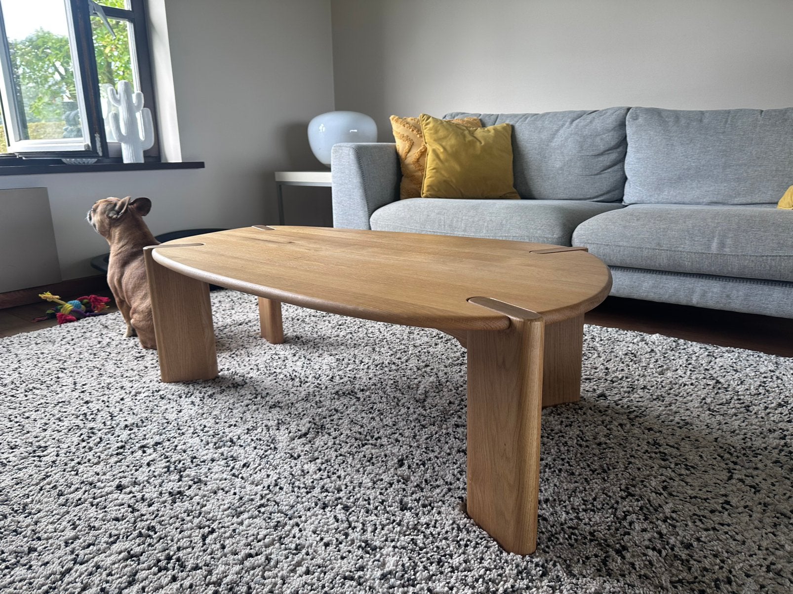 Table basse ELMO chêne massif, forme organique, Maison & Meubles, 100 à 150 cm, Comme neuf, Enlèvement, 50 à 100 cm