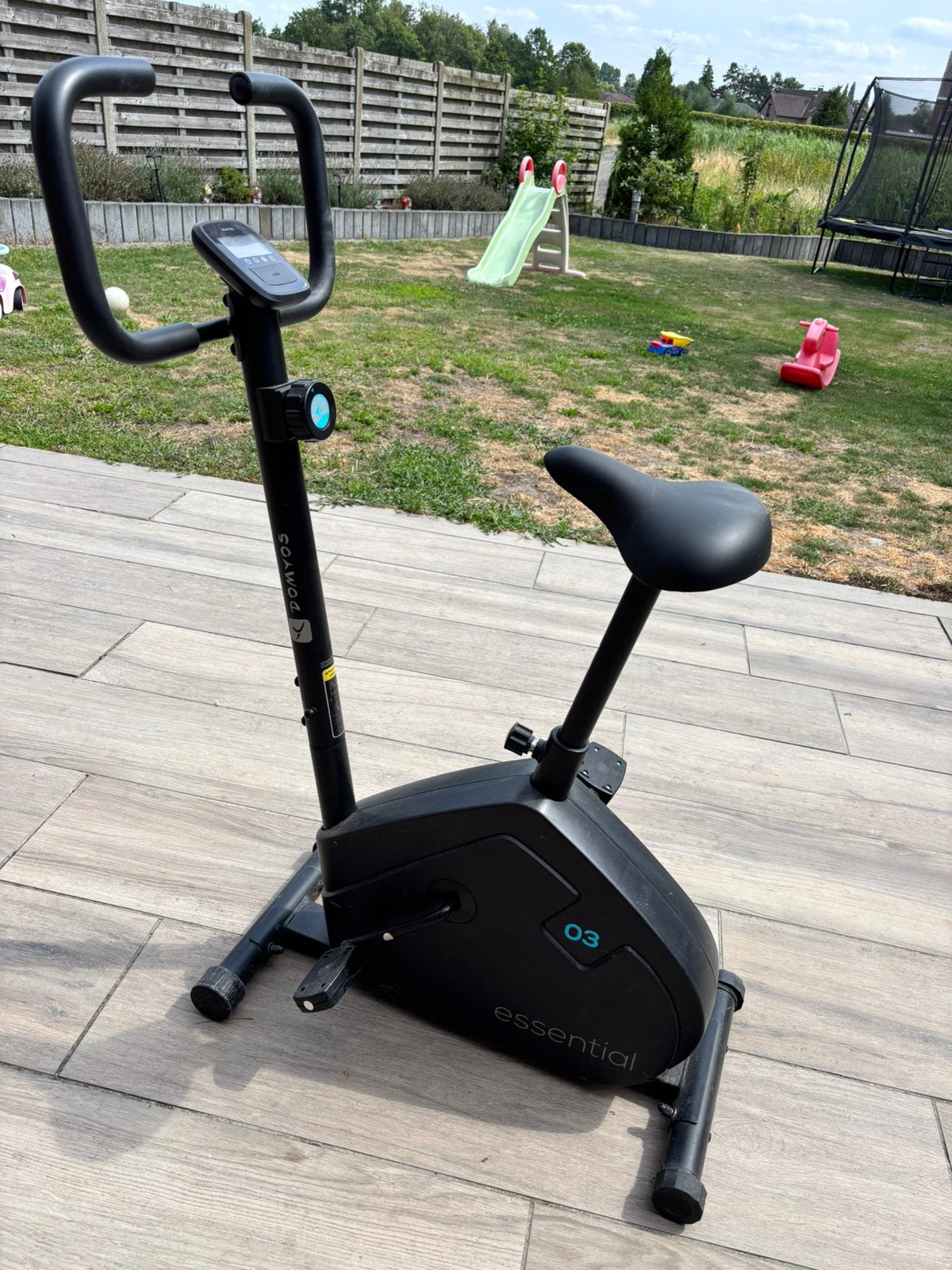 Hometrainer Decathlon  Essential 03, Sport en Fitness, Fitnessapparatuur, Ophalen, Gebruikt, Benen, Hometrainer