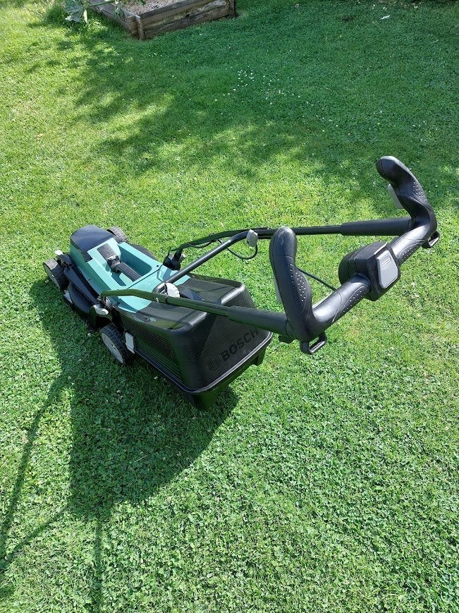 Tondeuse Bosch Easy Rotak 36-550 + batterie et chargeur, Tondeuses à gazon sur batterie, Tondeuse rotative, Comme neuf, 30 à 39 cm