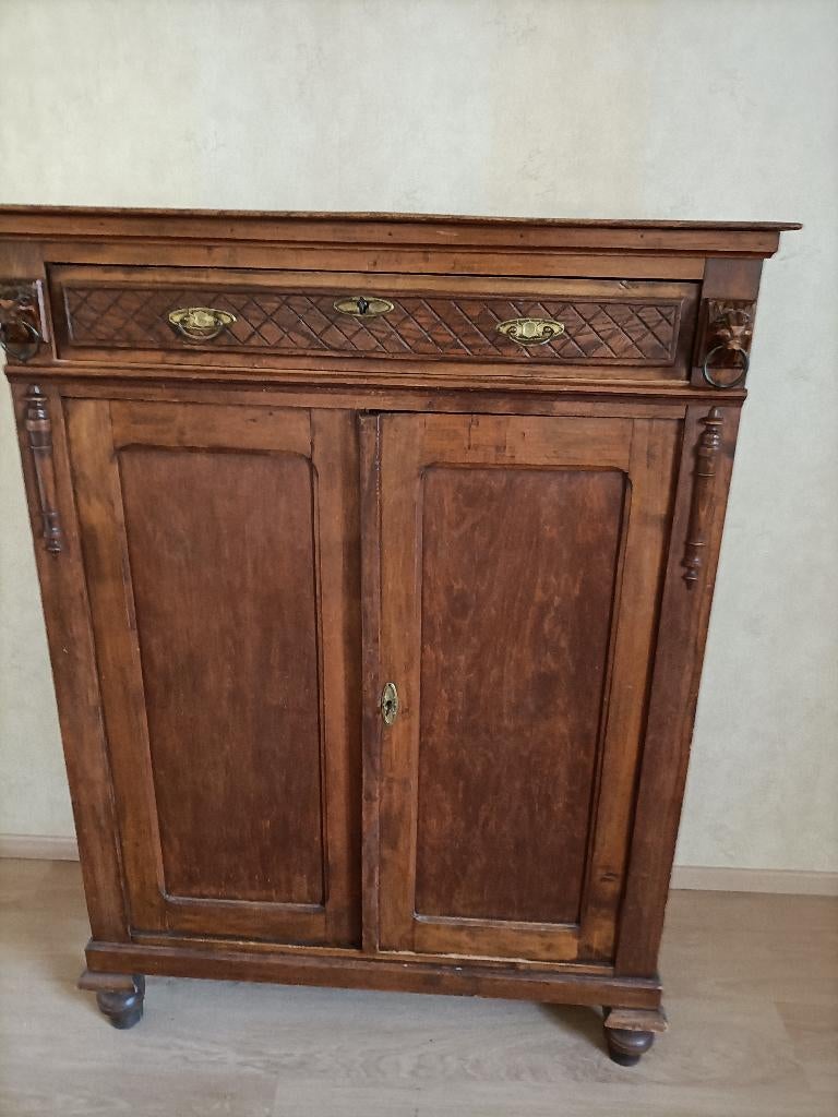Mooie oude kast, Antiek en Kunst, Antiek | Meubels | Kasten, Ophalen