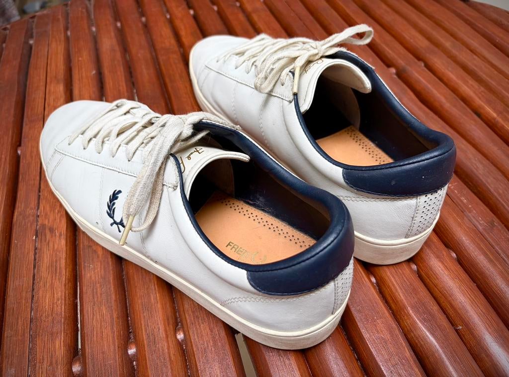 Baskets Fred Perry taille 45 – Neuves / état impeccable, Sports & Fitness, Golf, Comme neuf, Chaussures, Enlèvement